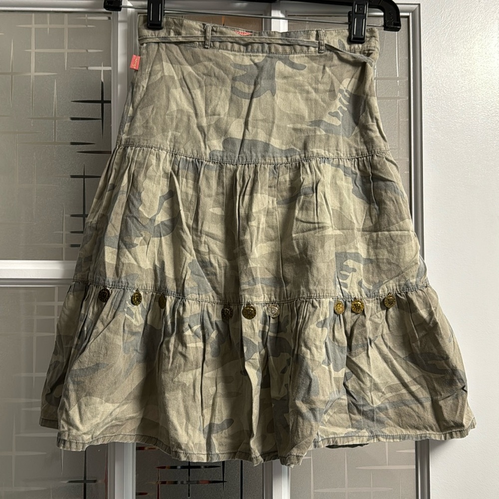 Bongo girl’s skirt. Size 8.